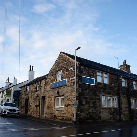 Bert'S Rooms At The Black Horse Inn Brighouse Kültér fotó