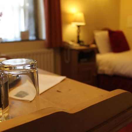 Bert'S Rooms At The Black Horse Inn Brighouse Kültér fotó