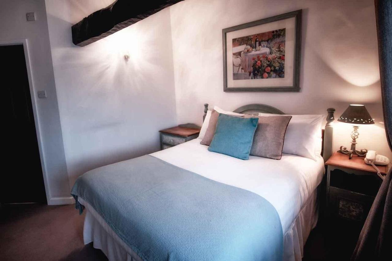 Bert'S Rooms At The Black Horse Inn Brighouse Kültér fotó